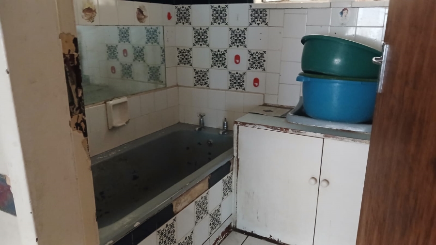 6 Bedroom Property for Sale in Sasolburg Ext 3 Free State